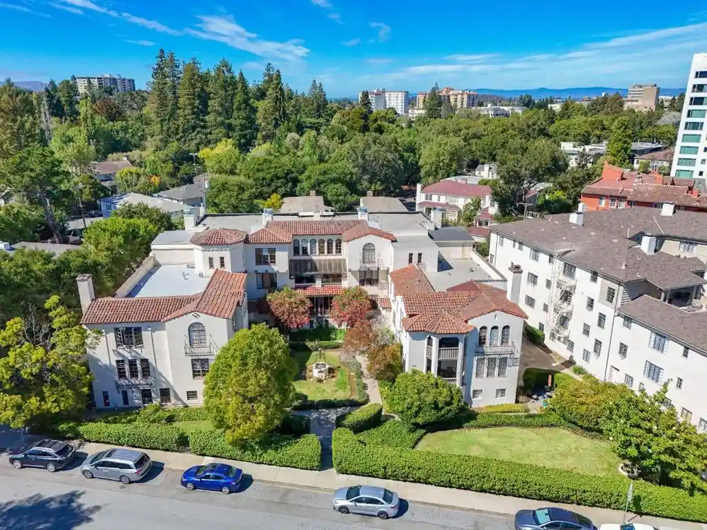 Condo for sale at 212 Eaton Rd #1, San Mateo, CA 94402 | MLS# ML82060847