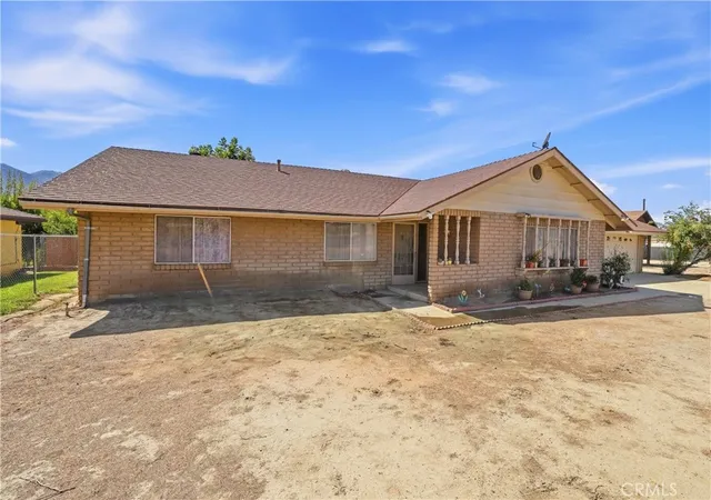 Photo 2 of Sale Pending at 29095 Bay, Moreno Valley, CA 92555 | MLS# CV26198988 | Listing updated on 2026-10-01
