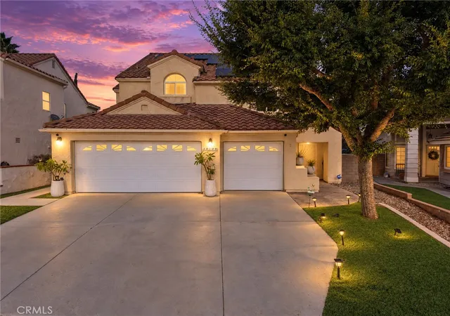 Photo 2 of Single family home for sale at 40108 White Leaf Ln, Murrieta, CA 92562 | MLS# PW26198846 | Listing updated on 2026-09-29