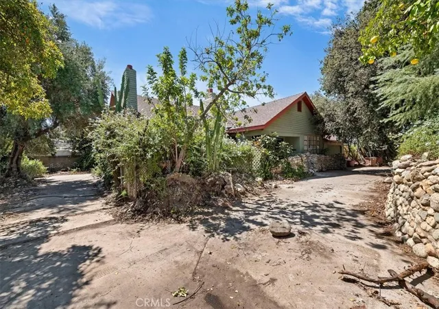 Single family home for sale at 190 E Arrow, Claremont, CA 91711 | MLS# CV26156720 | Listing updated on 2026-10-09