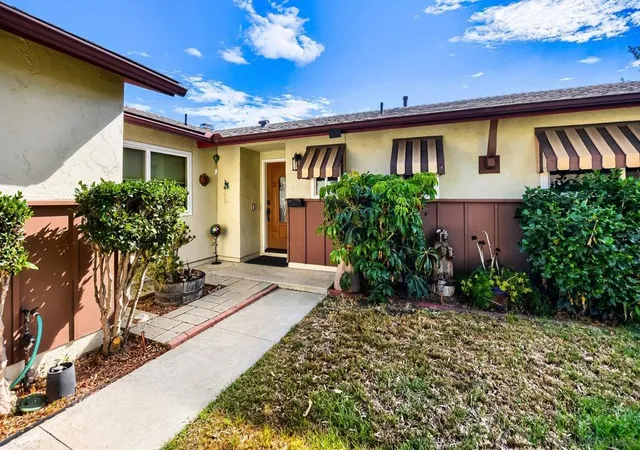 Photo 2 of Sale Pending at 9959 Pebble Beach Dr, Santee, CA 92071 | MLS# 260022256SD | Listing updated on 2026-09-26