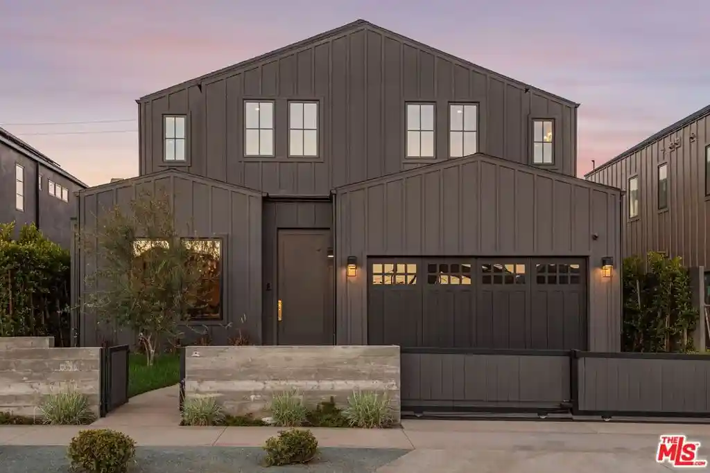 Photo 1 of Single family home for sale at 744 Iliff St, Pacific Palisades, CA 90272 | MLS# 26936397 | Listing updated on 2026-10-29