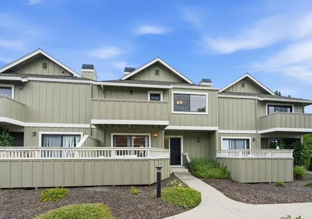 Photo 2 of Townhouse for sale at 537 E Mc Kinley Ave #B, Sunnyvale, CA 94086 | MLS# ML82060893 | Listing updated on 2026-10-12