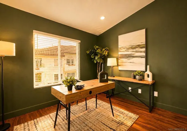 Listing Photo 5 - Condo for sale in building located at 405 Stoney Pt Wy Unit 100, Oceanside, CA 92058 - Unit #100
