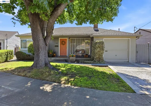 Single family home for sale at 158 Via Bolsa, San Lorenzo, CA 94580 | MLS# 41147916