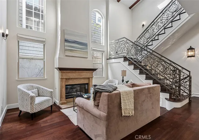 Photo 3 of Single family home for sale at 3005 N Poinsettia, Manhattan Beach, CA 90266 | MLS# SB26198952 | Listing updated on 2026-09-28