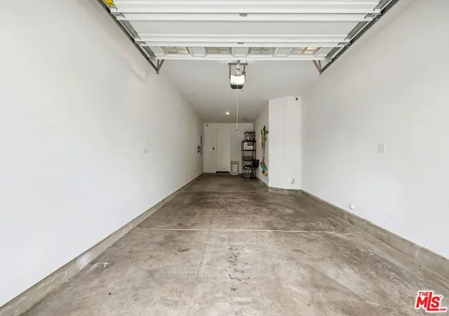 Photo 22 of Townhouse for sale at 1209 N Commonwealth Ave, Los Angeles, CA 90029 | MLS# 26986441 | Listing updated on 2026-10-08