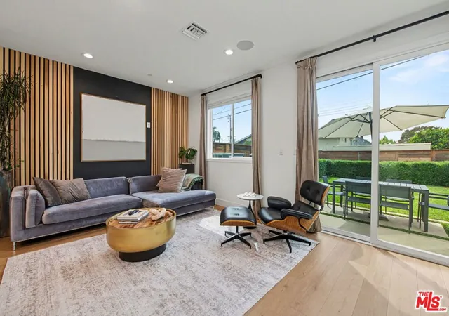 Photo 2 of Townhouse for sale at 1209 N Commonwealth Ave, Los Angeles, CA 90029 | MLS# 26986441 | Listing updated on 2026-10-08