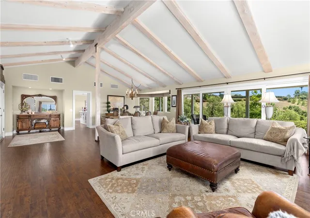 Photo 3 of Single family home for sale at 3237 Canonita Dr, Fallbrook, CA 92028 | MLS# ND26196758 | Listing updated on 2026-09-18