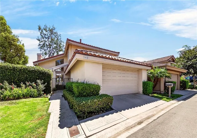 Photo 1 of Sale Pending at 618 Brookline Pl, Fullerton, CA 92835 | MLS# TR26198694 | Listing updated on 2026-09-29