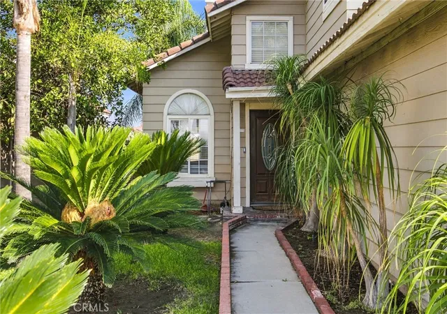 Photo 3 of Single family home for sale at 14090 Chaparral, Fontana, CA 92337 | MLS# CV26199232 | Listing updated on 2026-10-11