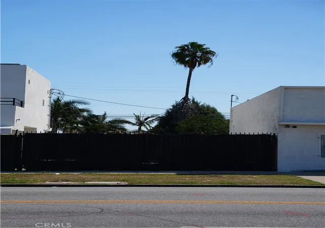 Photo 3 of Land for sale at 7508 S Western Ave, Los Angeles, CA 90047 | MLS# MB26199236 | Listing updated on 2026-09-13