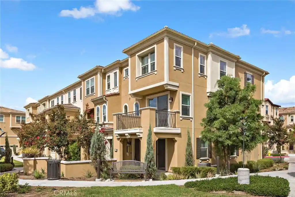 Condo for sale at 410 Coyote Pass, Lake Forest, CA 92610 | MLS# PW26198410