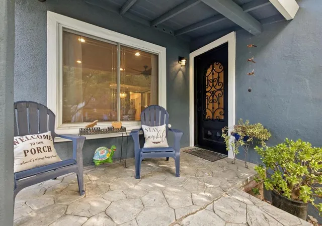 Photo 3 of Sale Pending at 2050 Ralmar Ave, East Palo Alto, CA 94303 | MLS# ML82060929 | Listing updated on 2026-09-19
