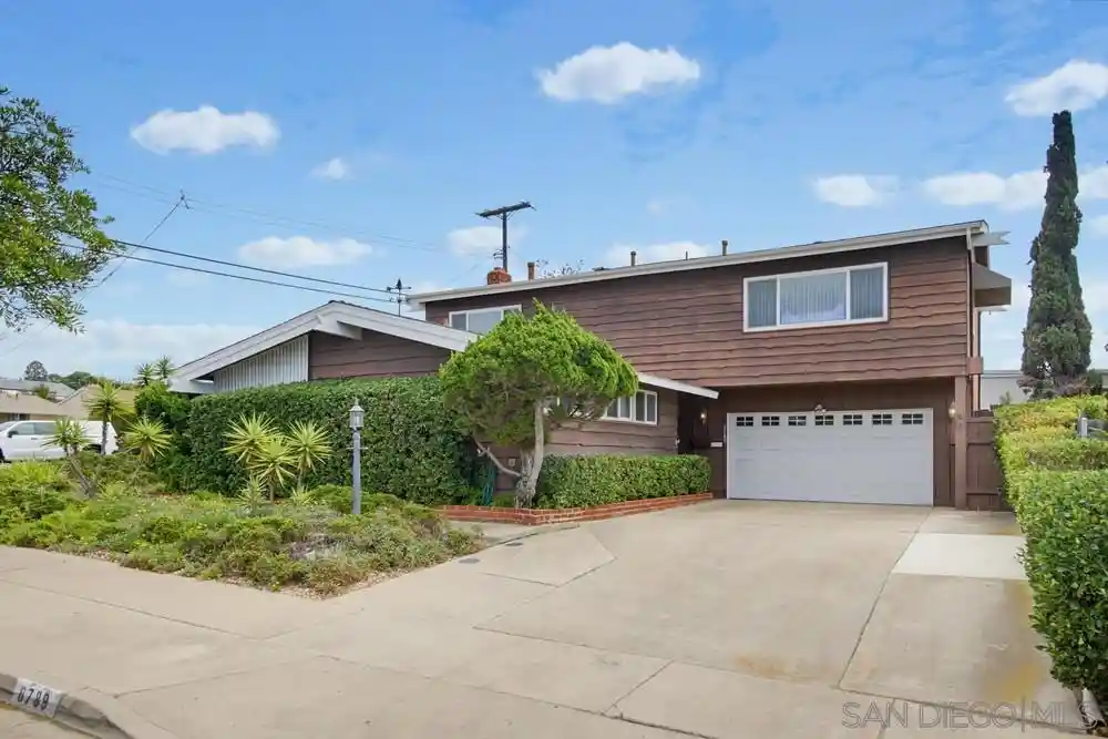 Photo 1 of Sale Pending at 6789 Renkrib Ave, San Diego, CA 92119 | MLS# 260022285SD | Listing updated on 2026-10-27