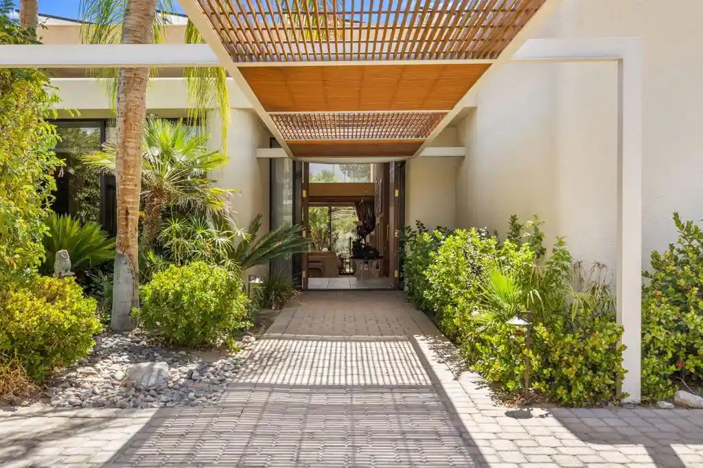 Photo 1 of Single family home for sale at 73497 Mariposa Dr, Palm Desert, CA 92260 | MLS# 219152576DA | Listing updated on 2026-10-29