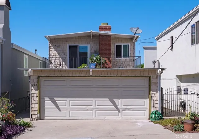 Photo 1 of Single family home for sale at 1205 11th Street, Hermosa Beach, CA 90254 | MLS# SB26186457 | Listing updated on 2026-10-11