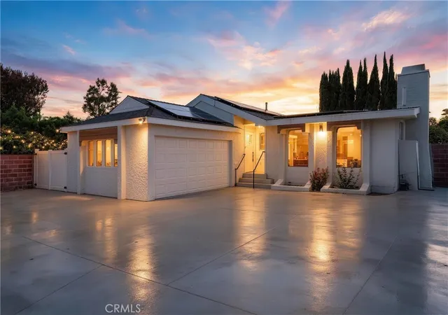 Photo 1 of Single family home for sale at 6246 Fallbrook, Woodland Hills, CA 91367 | MLS# AR26189875 | Listing updated on 2026-10-06