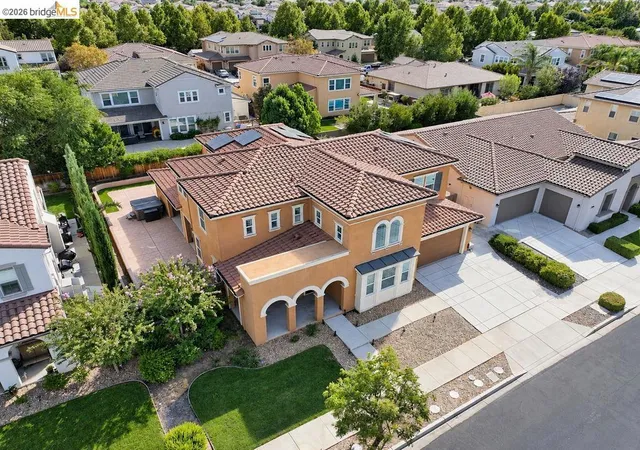 Photo 2 of Sale Pending at 410 Springfield Ct, Brentwood, CA 94513 | MLS# 41147970 | Listing updated on 2026-09-29