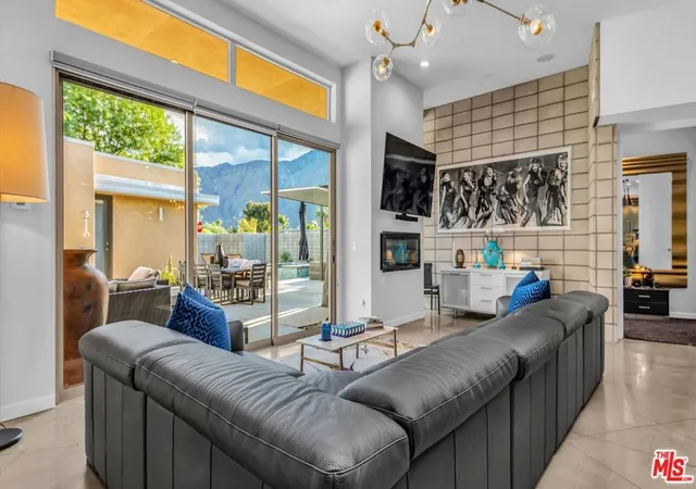 Photo 2 of Single family home for sale at 3010 N Avenida Caballeros, Palm Springs, CA 92262 | MLS# 26986757 | Listing updated on 2026-09-19