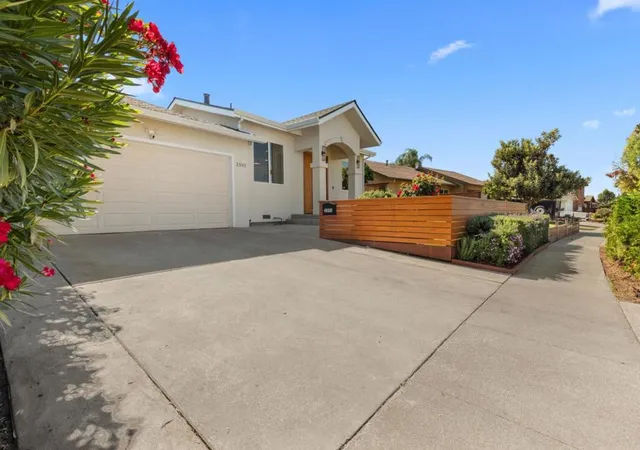 Photo 3 of Single family home for sale at 2592 Amaryl Dr, San Jose, CA 95132 | MLS# ML82060957 | Listing updated on 2026-10-10