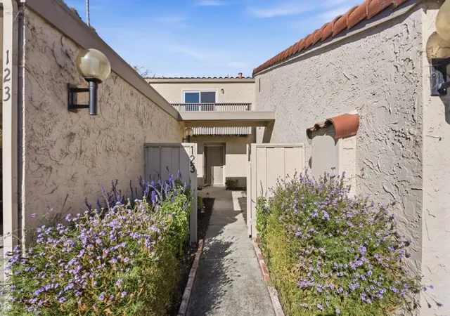Photo 2 of Townhouse for sale at 123 Mission Dr, East Palo Alto, CA 94303 | MLS# ML82060961 | Listing updated on 2026-09-16