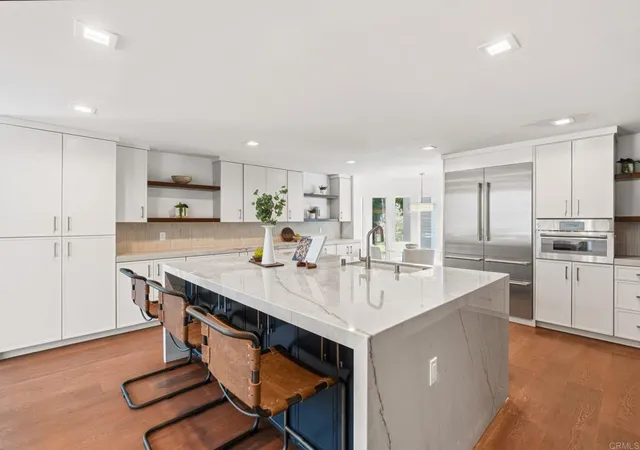 Photo 3 of Mansion for sale at 4557 Vista De La Tierra, Del Mar, CA 92014 | MLS# NDP2608540 | Listing updated on 2026-10-02