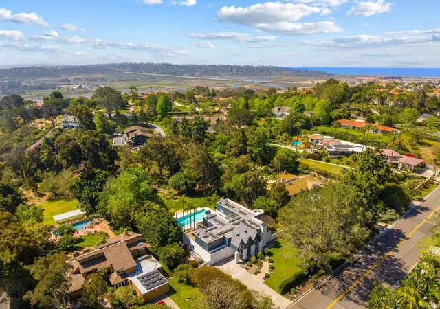 Photo 40 of Mansion for sale at 4557 Vista De La Tierra, Del Mar, CA 92014 | MLS# NDP2608540 | Listing updated on 2026-10-02