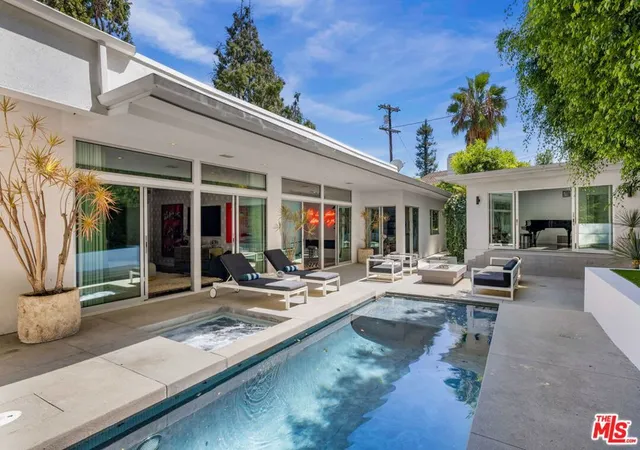 Photo 1 of Single family home for sale at 1311 N Beverly Dr, Beverly Hills, CA 90210 | MLS# 26986527 | Listing updated on 2026-10-09