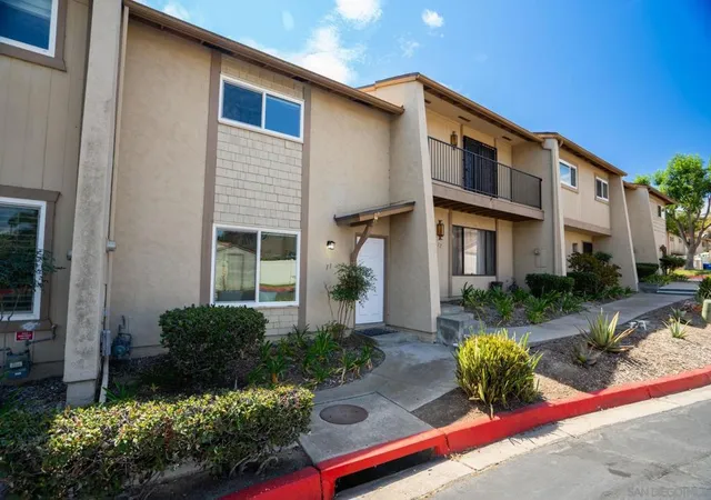 Photo 3 of Townhouse for sale at 5800 Lake Murray Blvd #11, La Mesa, CA 91942 | MLS# 260022325SD | Listing updated on 2026-10-02