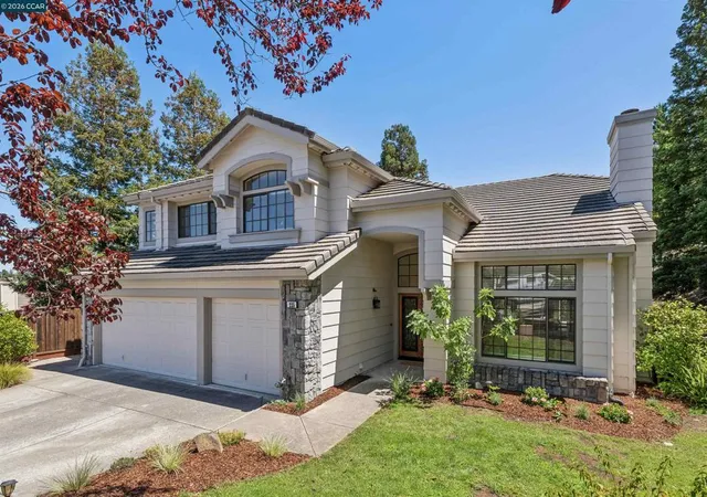 Photo 1 of Single family home for sale at 225 Valley Glen Ln, Martinez, CA 94553 | MLS# 41147999 | Listing updated on 2026-09-18