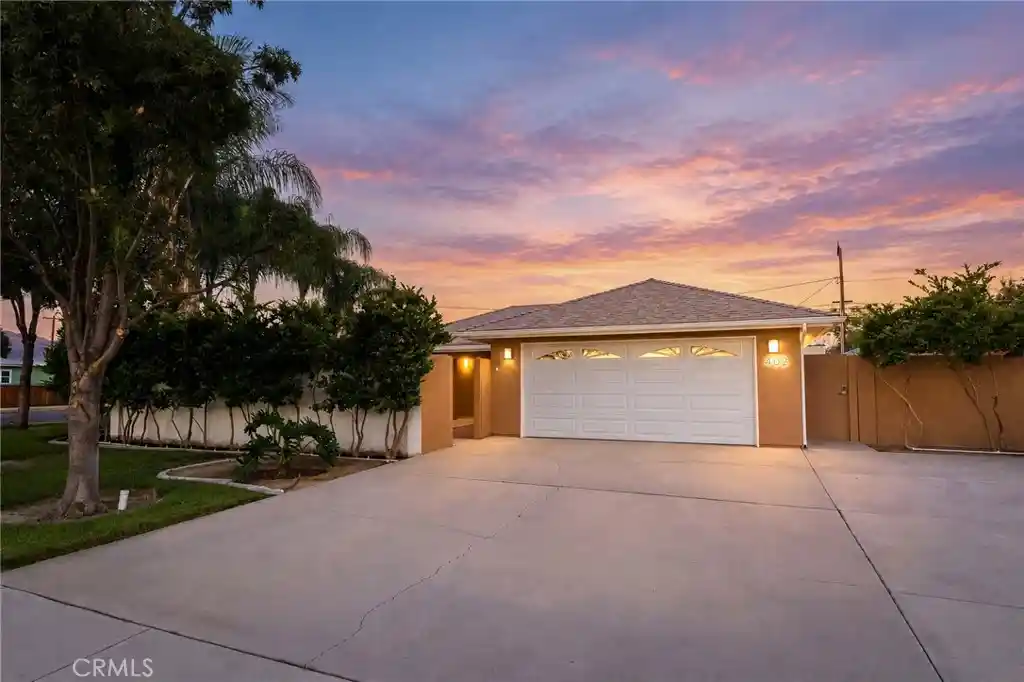 Photo 1 of Single family home for sale at 402 S Harvard St, Hemet, CA 92543 | MLS# SW26173307 | Listing updated on 2026-10-20
