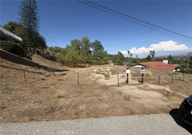 Land for sale at 12115 Knoefler Dr, Riverside, CA 92505 | MLS# PT26199496