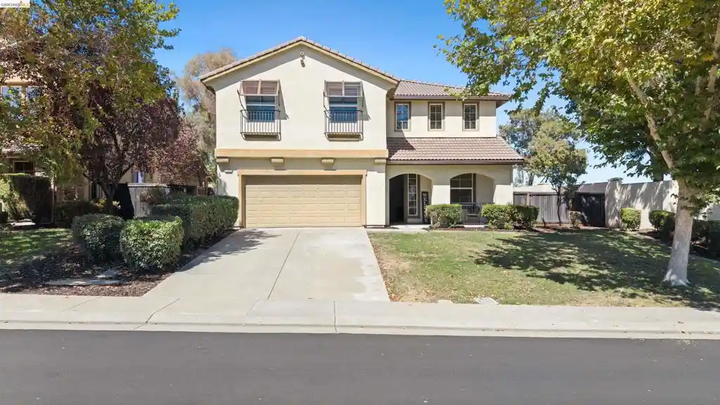 Single family home for sale at 9569 California Oak Cir, Patterson, CA 95363 | MLS# 41148019