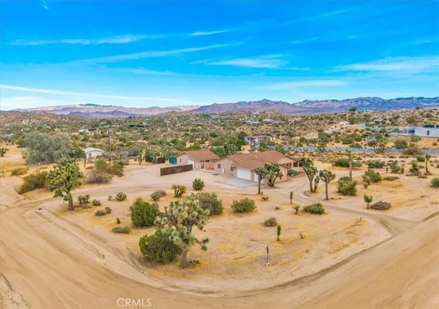 Photo 3 of Single family home for sale at 5281 Wallaby, Yucca Valley, CA 92284 | MLS# JT26178382 | Listing updated on 2026-09-12