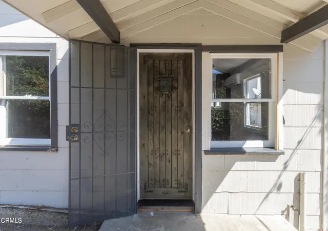 Photo 3 of Single family home for sale at 746 W 21st Street, San Pedro, CA 90731 | MLS# P1-28803 | Listing updated on 2026-09-21