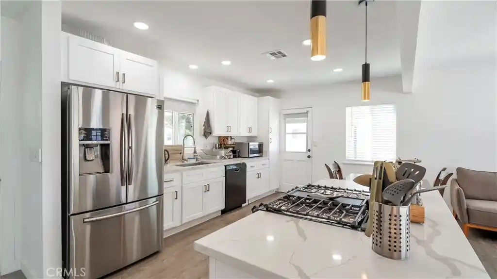 Photo 1 of Single family home for sale at 637 S Minnesota, Glendora, CA 91740 | MLS# OC26199611 | Listing updated on 2026-10-16