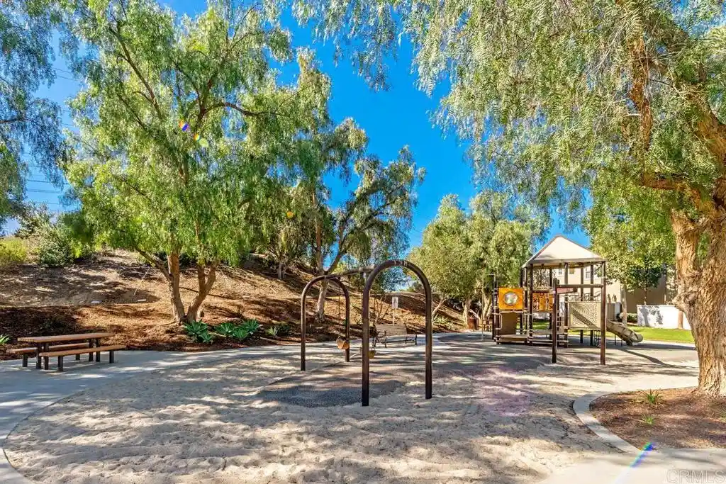Listing Photo 43 - Condo for sale in 170 Paseo Vis located at 170 Paseo Vis, San Clemente, CA 92673 - Unit 170 Paseo Vista