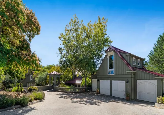 Photo 2 of Single family home for sale at 1035 Martin Rd, Santa Cruz, CA 95060 | MLS# ML82060798 | Listing updated on 2026-10-12