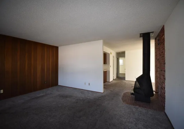 Photo 2 of Sale Pending at 279 Hushbeck Ave, Watsonville, CA 95076 | MLS# ML82061013 | Listing updated on 2026-09-23