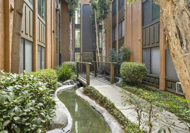 Listing Photo 3 - Condo for sale in building located at 3776 Alabama, San Diego, CA 92104 - Unit #206