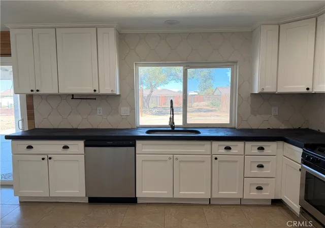 Photo 4 of Single family home for sale at 21360 Sandia, Apple Valley, CA 92308 | MLS# OC26199716 | Listing updated on 2026-09-13