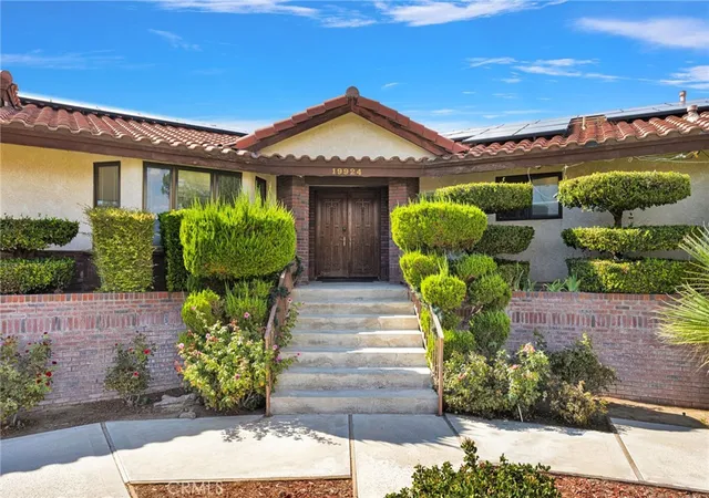 Photo 1 of Single family home for sale at 19924 Cronese, Apple Valley, CA 92308 | MLS# HD26199568 | Listing updated on 2026-09-13