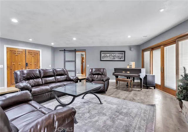 Photo 4 of Single family home for sale at 19924 Cronese, Apple Valley, CA 92308 | MLS# HD26199568 | Listing updated on 2026-09-13