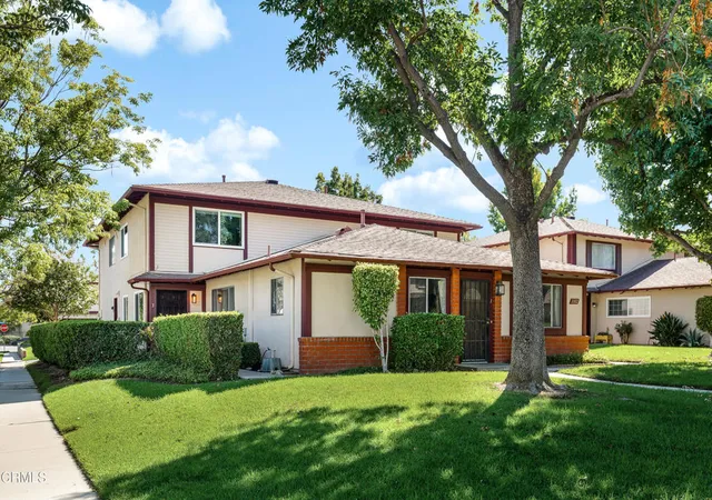 Photo 1 of Sale Pending at 1102 W Calle Del Sol #3, Azusa, CA 91702 | MLS# P1-28806 | Listing updated on 2026-10-06
