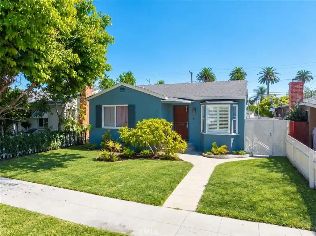 Photo 1 of Single family home for sale at 2746 Easy, Long Beach, CA 90810 | MLS# PW26170858 | Listing updated on 2026-10-19