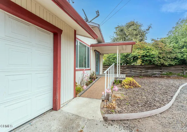 Photo 3 of Single family home for sale at 31420 Fort Bragg Sherwood, Fort Bragg, CA 95437 | MLS# C1-11526 | Listing updated on 2026-09-23