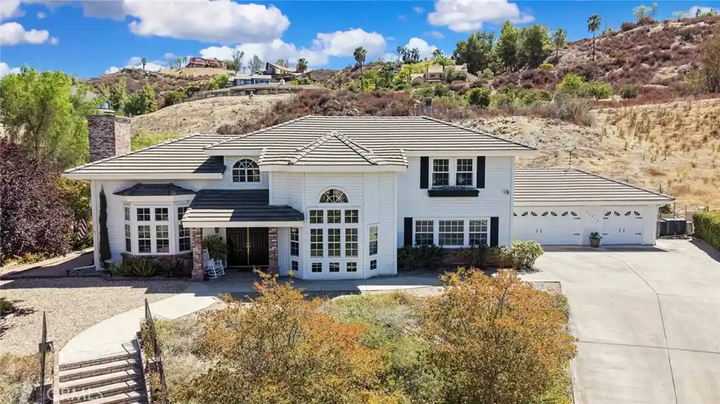 Photo 1 of Single family home for sale at 42815 Pheasant Hl Pl, Hemet, CA 92544 | MLS# TR26190353 | Listing updated on 2026-10-21