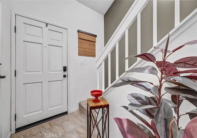 Listing Photo 3 - Condo for sale in building located at 17 Camino Del Oro, Rancho Santa Margarita, CA 92688 - Unit #42