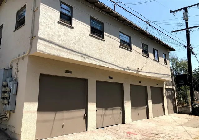 Photo 3 of Multi family home for sale at 920 N Park, Long Beach, CA 90813 | MLS# SB26199827 | Listing updated on 2026-09-13